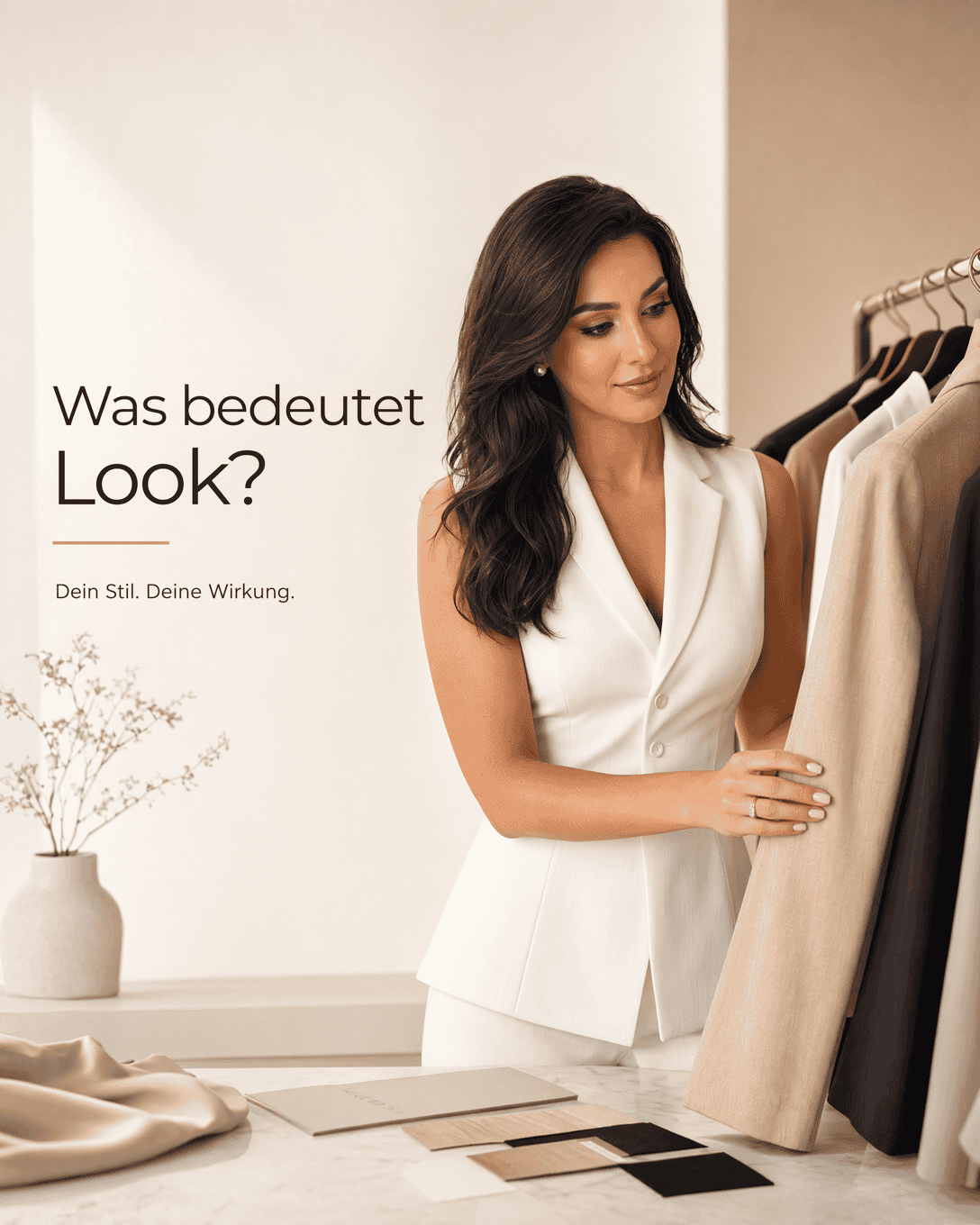 Editoriale Glossar-Grafik zu Look mit ruhigen Farbfeldern und feiner Linienführung