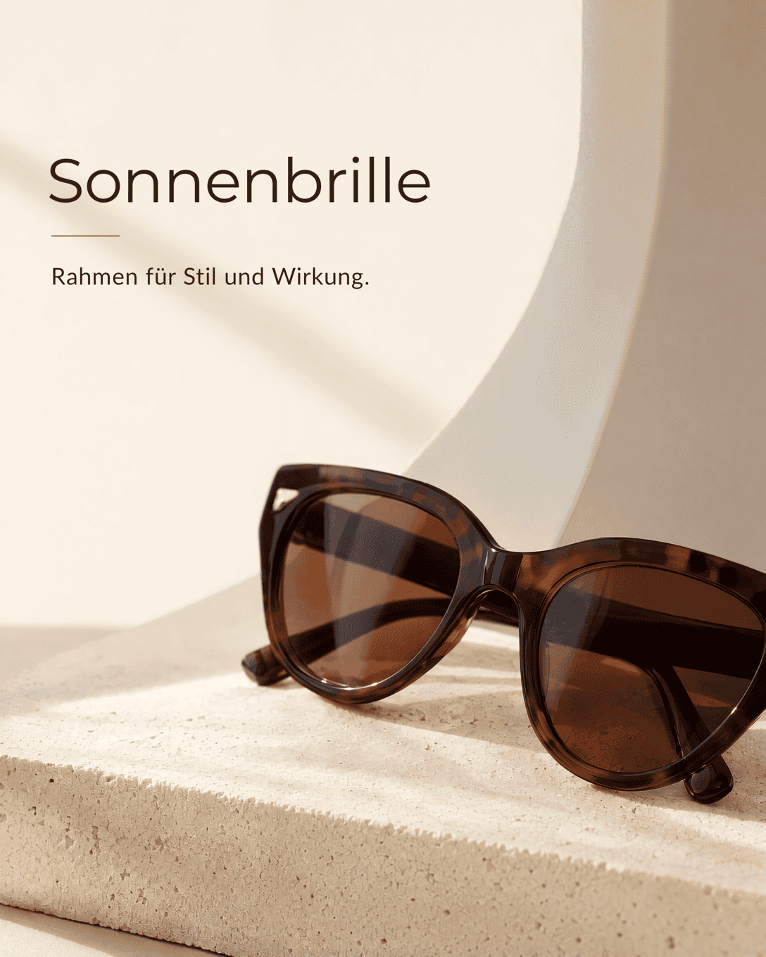 Editoriale Grafik zu Sonnenbrille mit abstrahierten Formen, ruhigen Farbfeldern und hochwertiger Anmutung