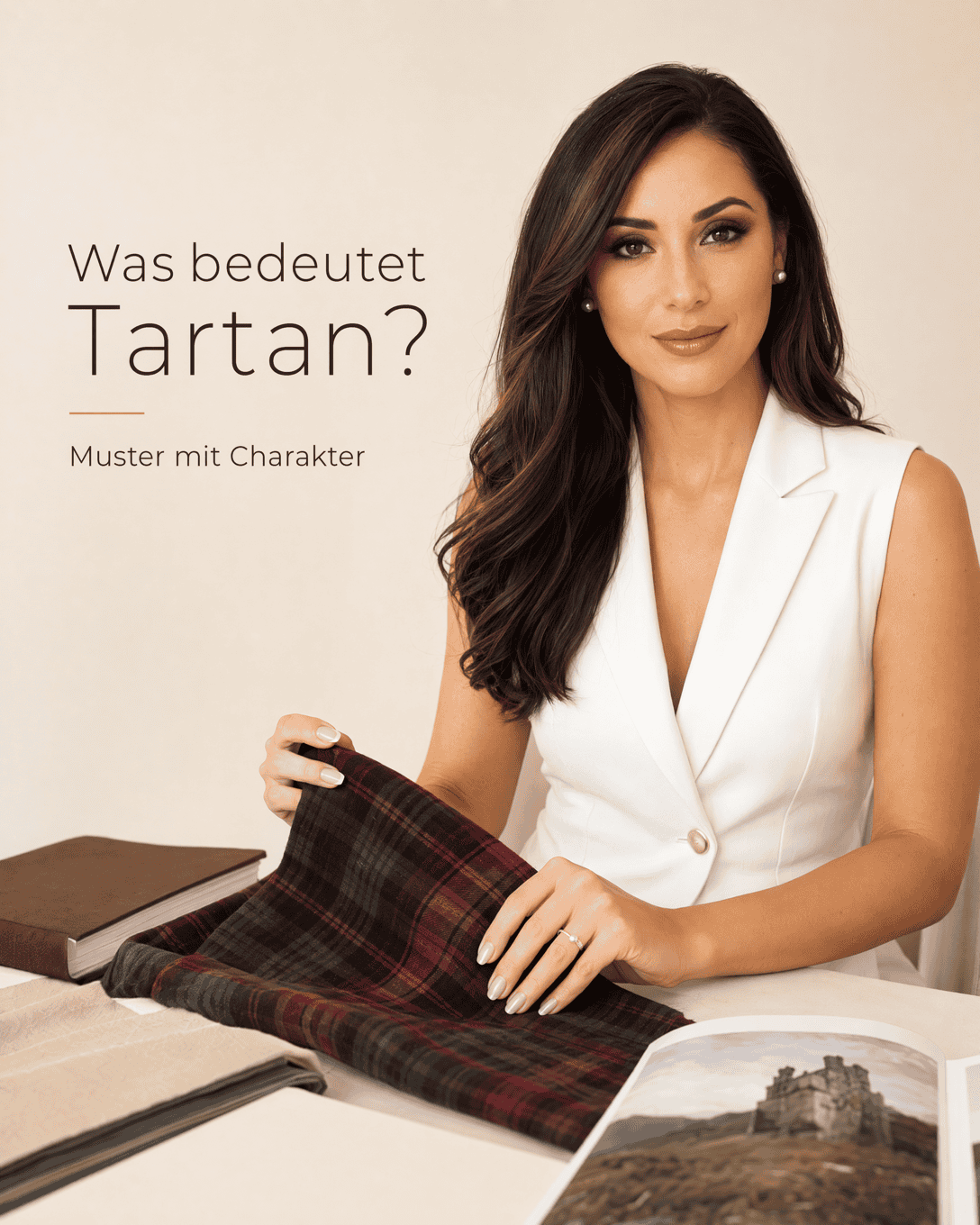 Editoriale Glossar-Grafik zu Tartan mit ruhigen Farbfeldern und feiner Linienführung