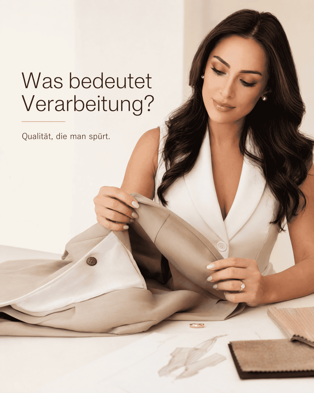 Editoriale Glossar-Grafik zu Verarbeitung mit ruhigen Farbfeldern und feiner Linienführung